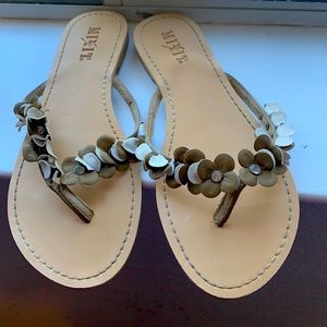 Mix It Flower Sandals Size 9
